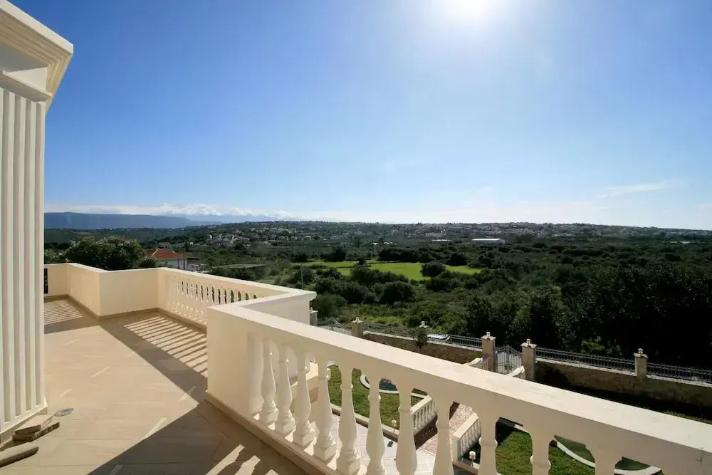 Luxurious Villa Anthi