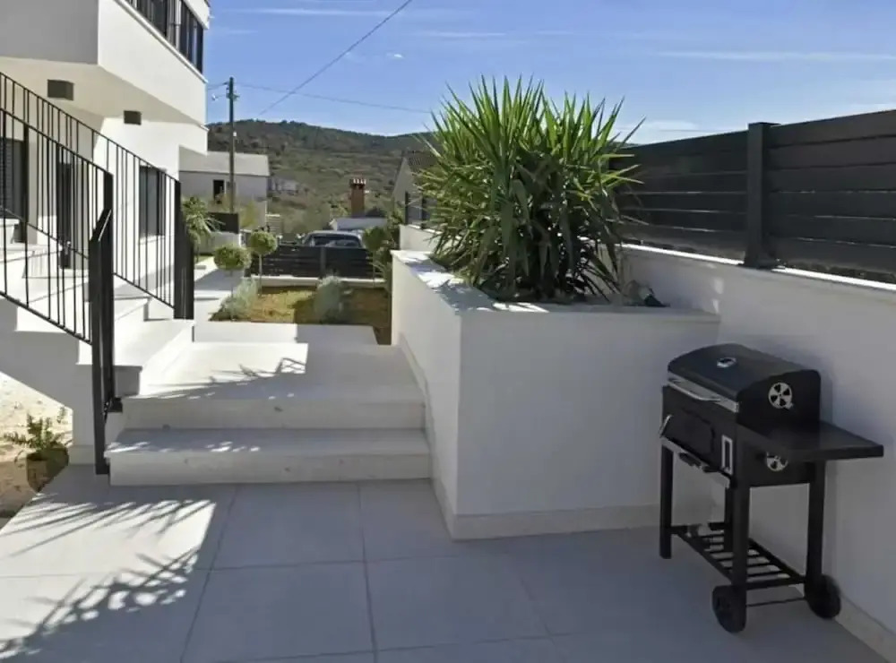 Luxury Slatine Apartments with Terrace and Garden
