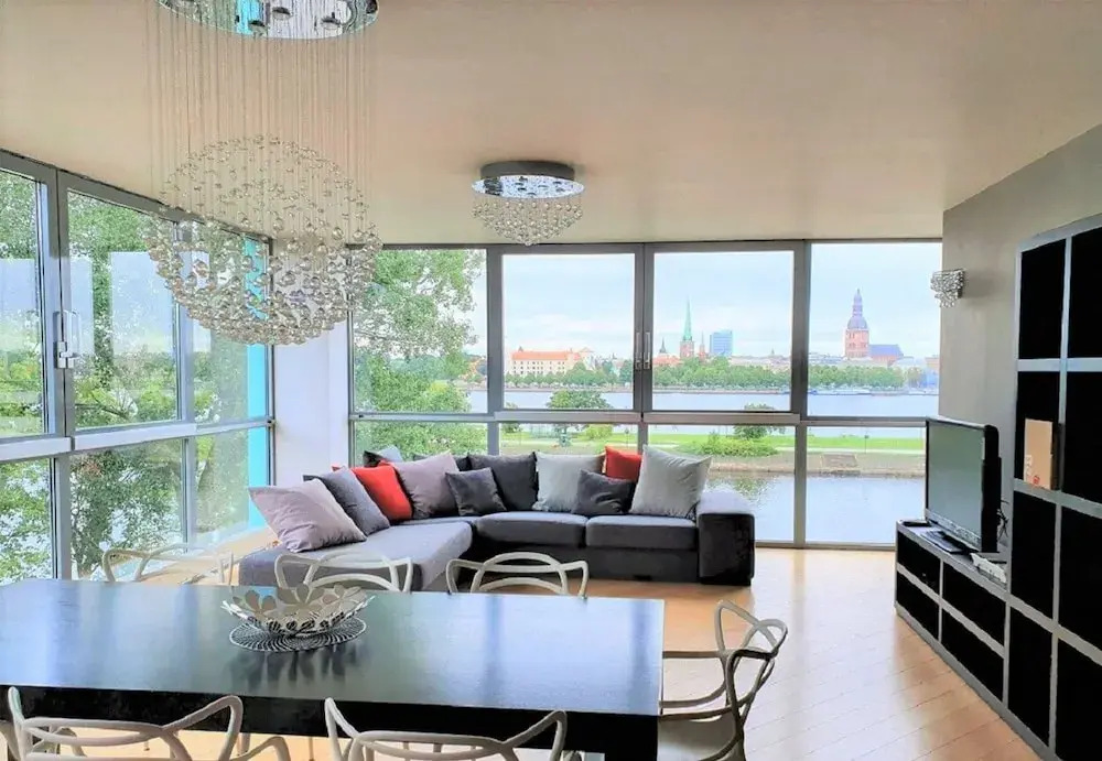 Эксклюзивные ап-ты WinWinStay у р. Даугавы