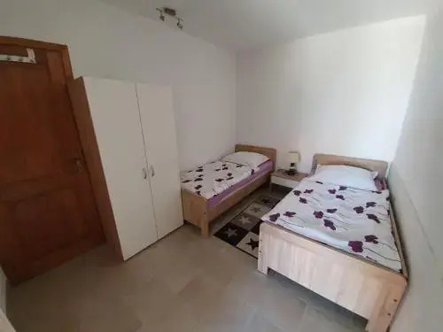 Apartment Romana