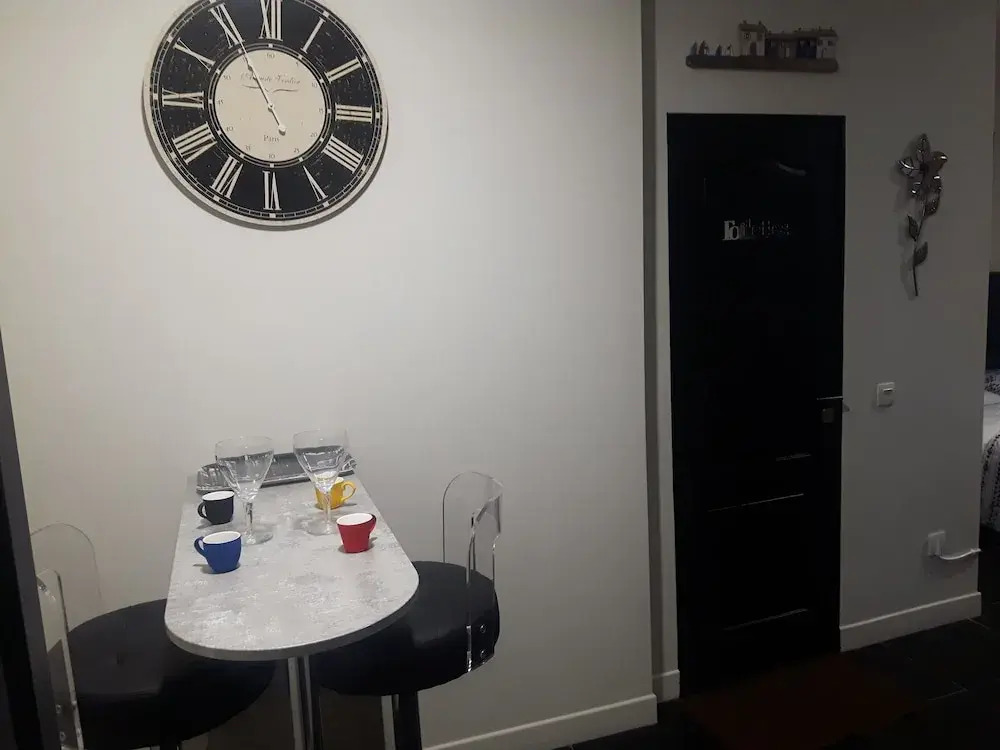 Guesthouse near Charles De Gaulle Airport
