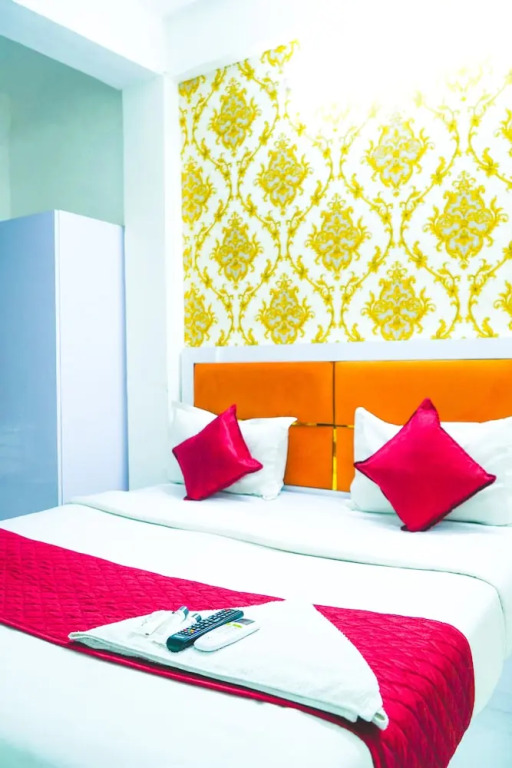 Roomshala 124 Royal inn Rohini