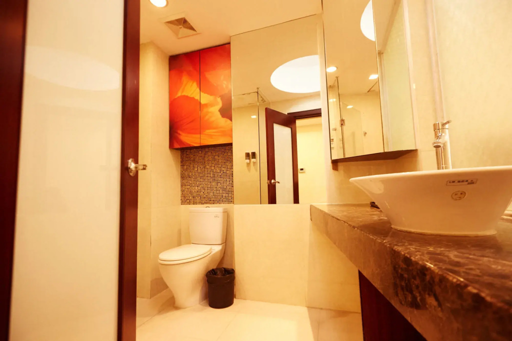 Sunny Private Apt Of Grand Continental
