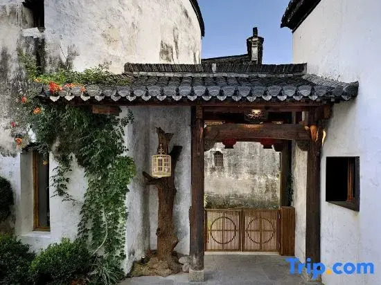 Sansheng Yizhai Hostel