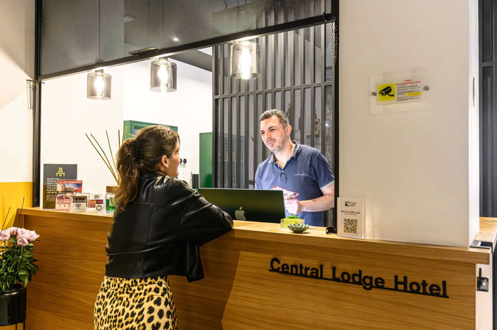 Central Lodge Hotel