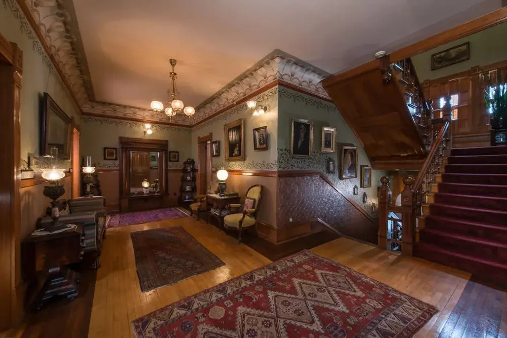Allyn Mansion