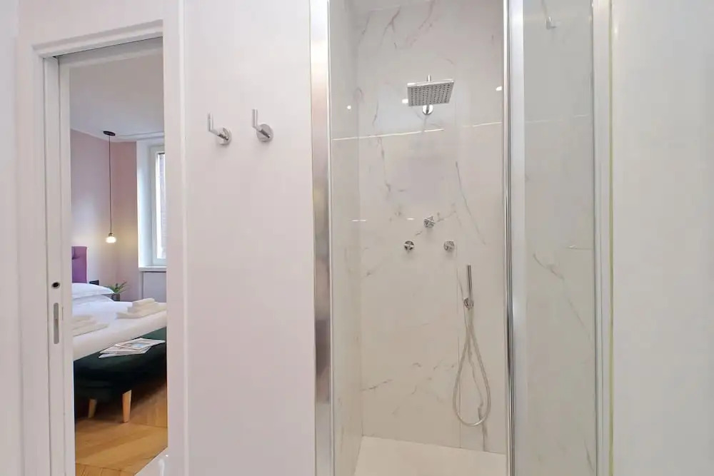 TR Campo de Fiori Retreat w Sauna and Jetted Tub