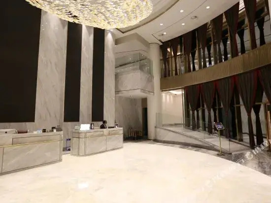 Jiuji Chain Hotel (Wenzhou Shuangyu Huanglong Branch)