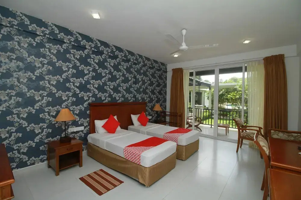 Garden Beach Hotel Kalutara