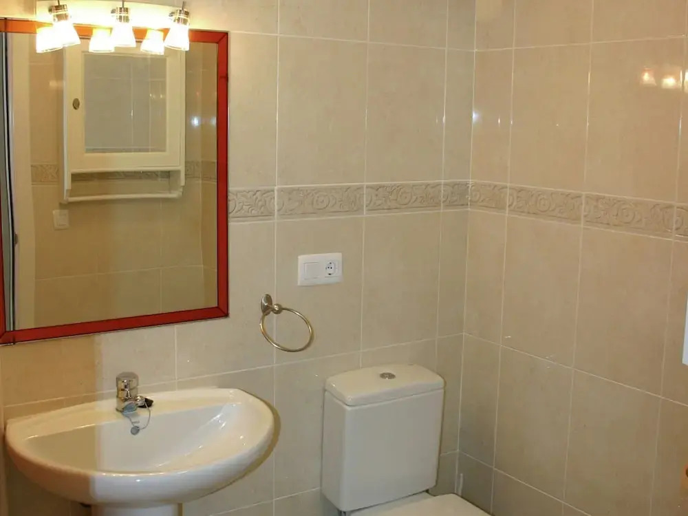 Comfortable Apartment With Washing Machine Near the Sea