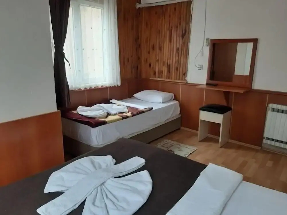Mustafa Hotel Restaurant