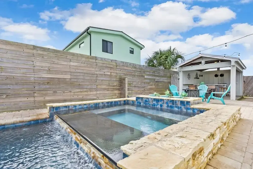 100 Steps to Beach Pool Hot Tub Playground BBQ