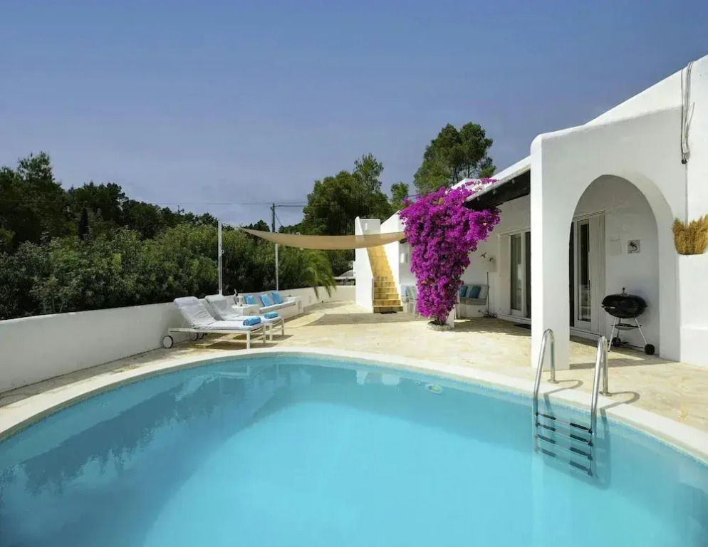 Tranquil Villa With Private Pool