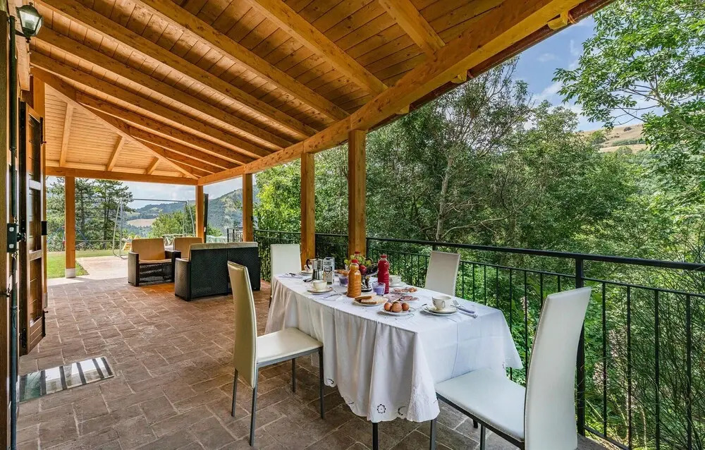 Awesome Home in Gubbio -pg- With 2 Bedrooms and Outdoor Swimming Pool