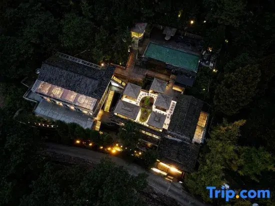 Qingjing Hostel