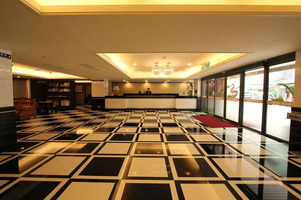 Shihzuwan Hotel - Kaohsiung Station