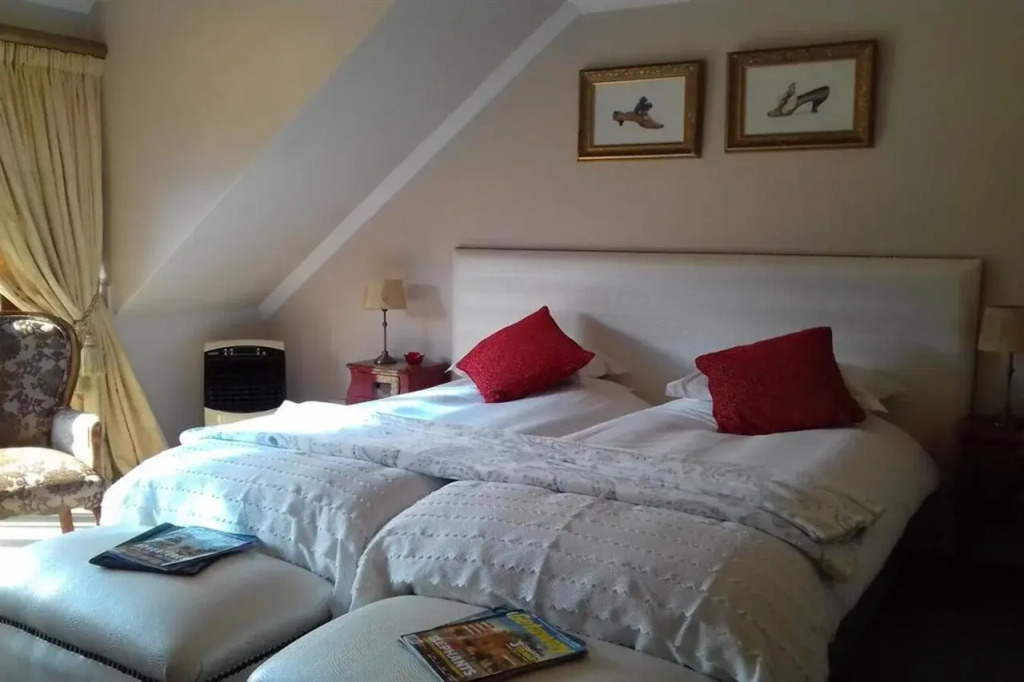 Mulligans Guest Lodge