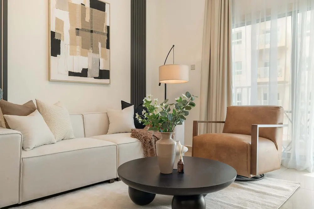 Silkhaus New 1bdr Stay at Dubai Production City in Centrium Tower