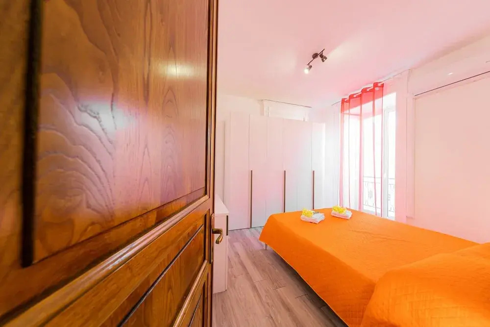 XXV Novembre apartments
