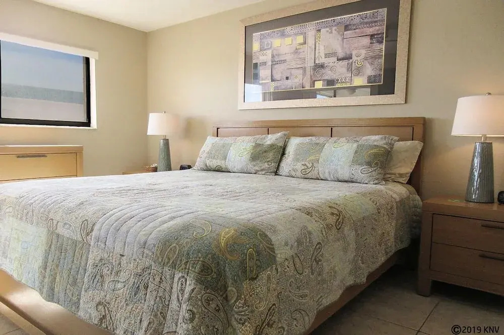 Carlos Pointe 523 - 2 Br Condo