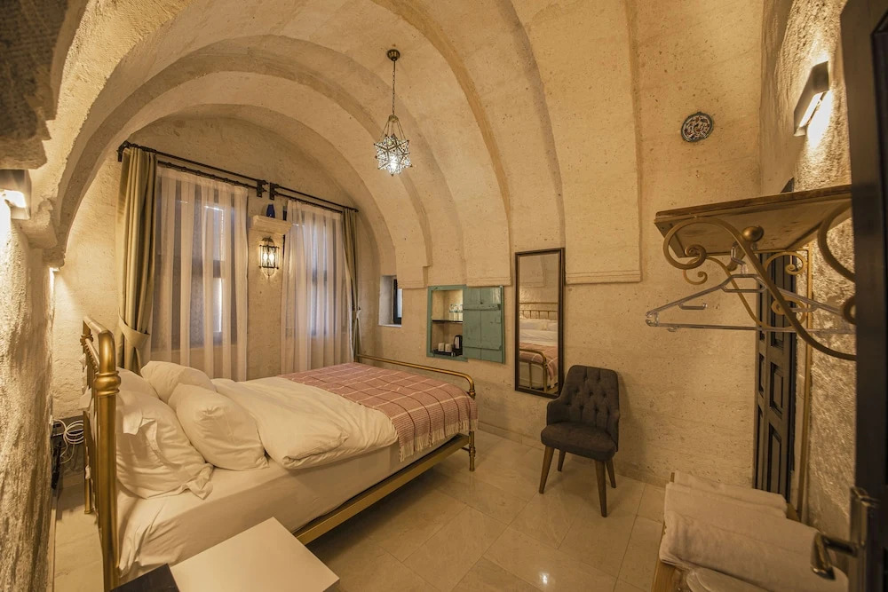 Limon Cave Hotel