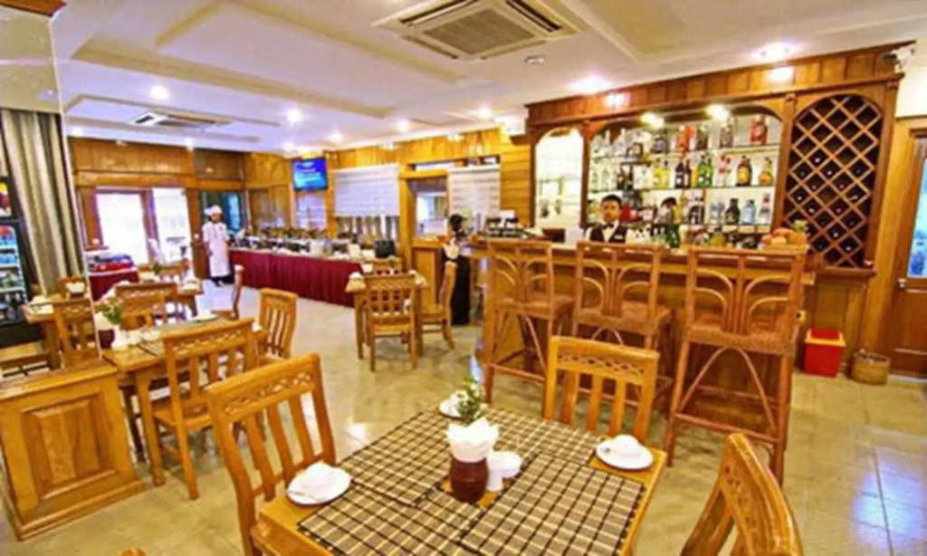 Hotel Dingar