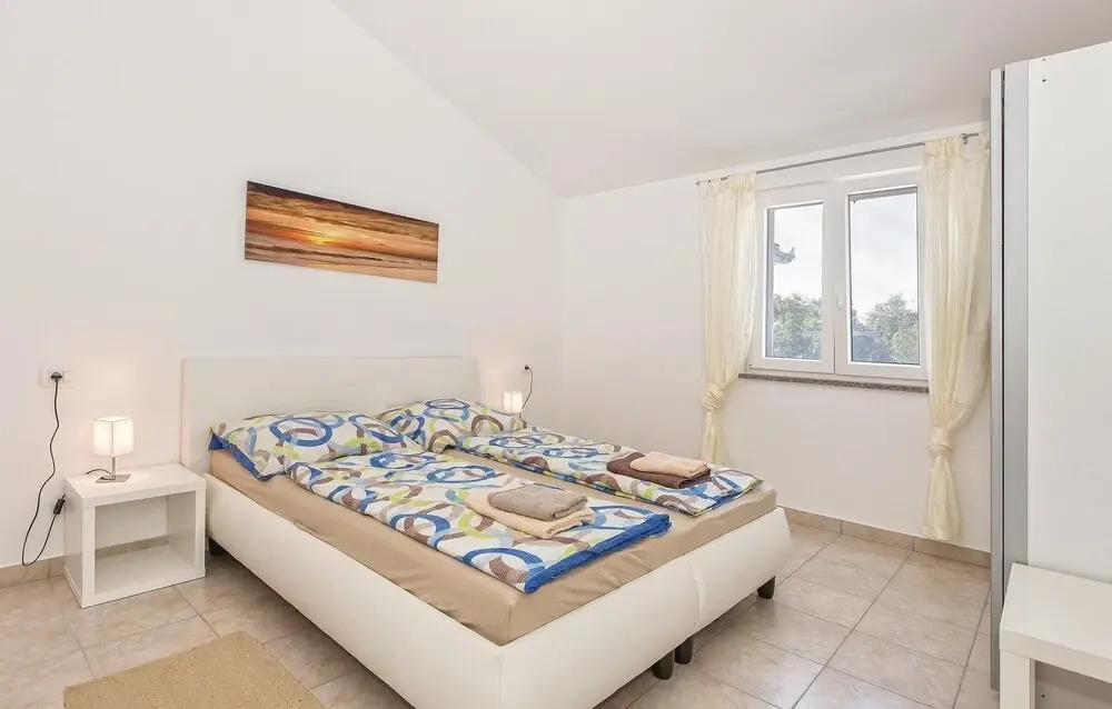 Amazing Home in Koromacno With Wifi and 2 Bedrooms