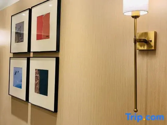 Urumqi Wanzhou Hotel