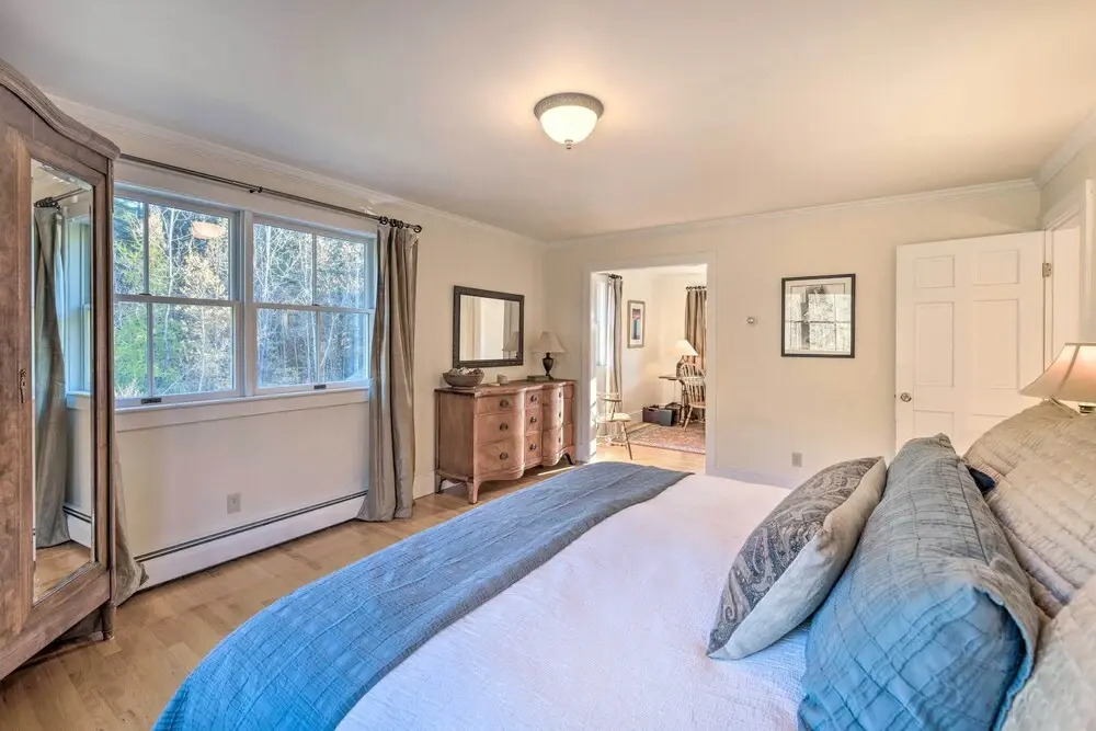 Private Home w/ Hot Tub Near Jay Peak Slopes