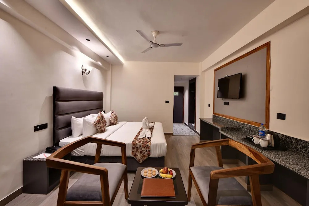 Click Sunburry Hotel Katra