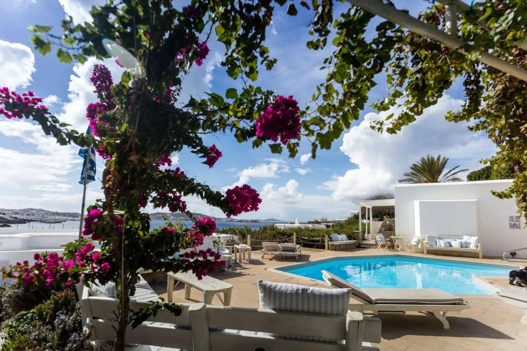 Rhenia Mykonos Hotel & Bungalows