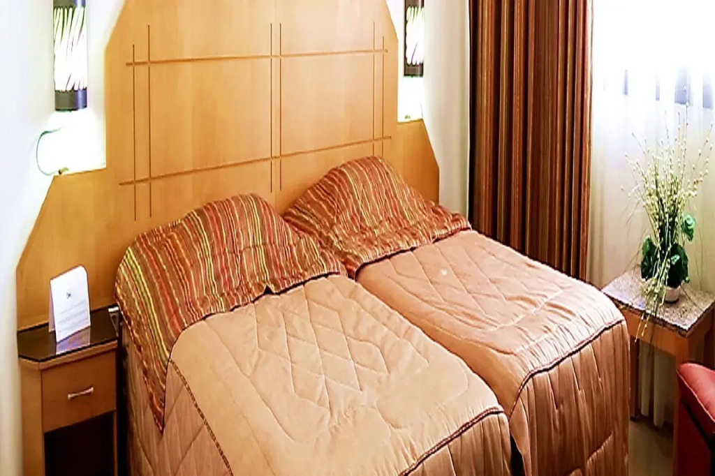 Hotel Diplomat