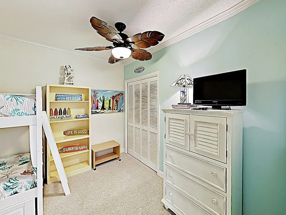 New Listing! Ocean-view W/ Pool - Near Beach 3 Bedroom Condo