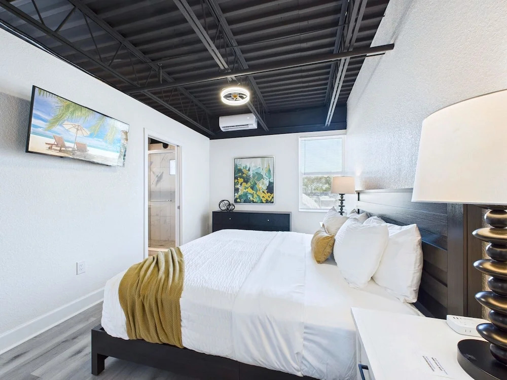 Chic Loft Retreat Near Port Canaveral -unit 202