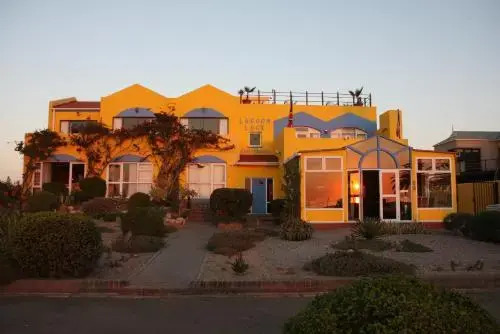 Lagoon Lodge