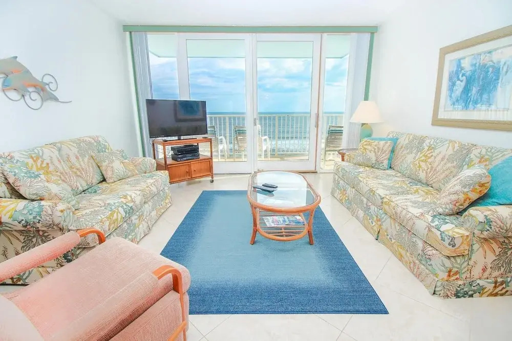 Smyrna Beach Club 818b