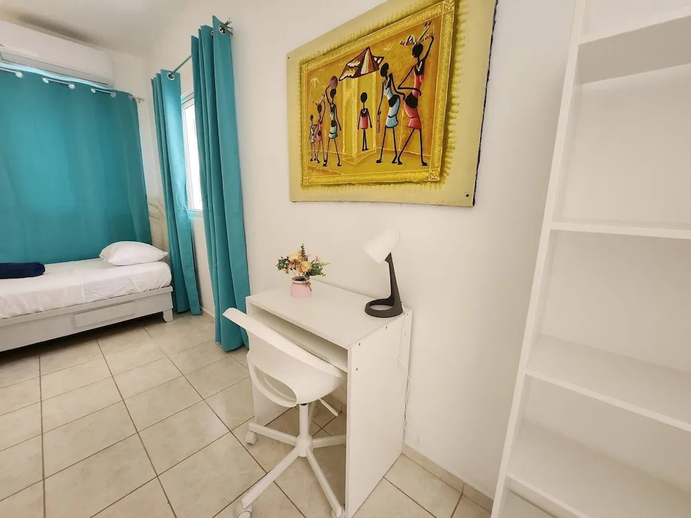 Secure 3-pers Apartment Close to the Beach