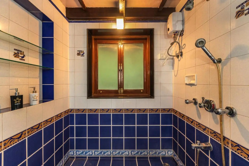 Saffronstays Alma Grove 3 BR Pet friendly with Pool & Nature View