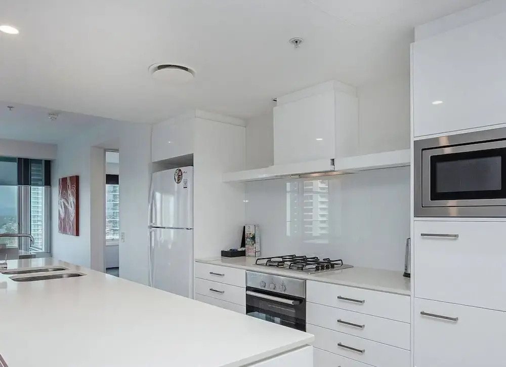 Upmarket Apartment at Beach