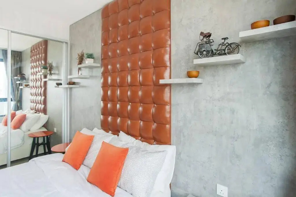 iCity 1Bedroom Apt Near Mall FREE PARKING & WIFI