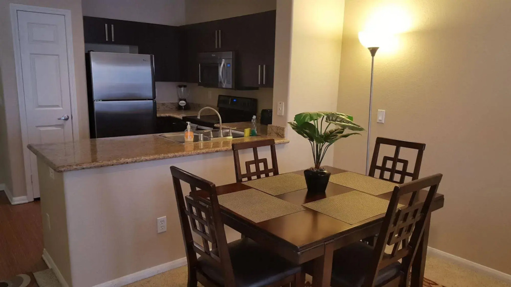 Apartment near Gaslamp & Convetion Center