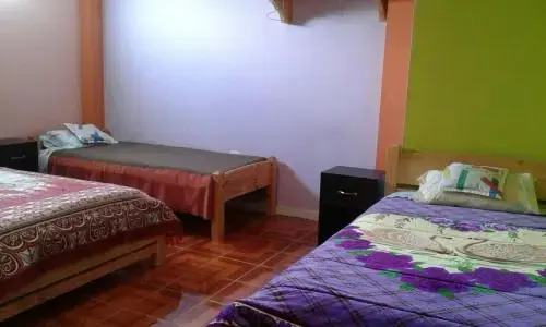 Hostal Dinos