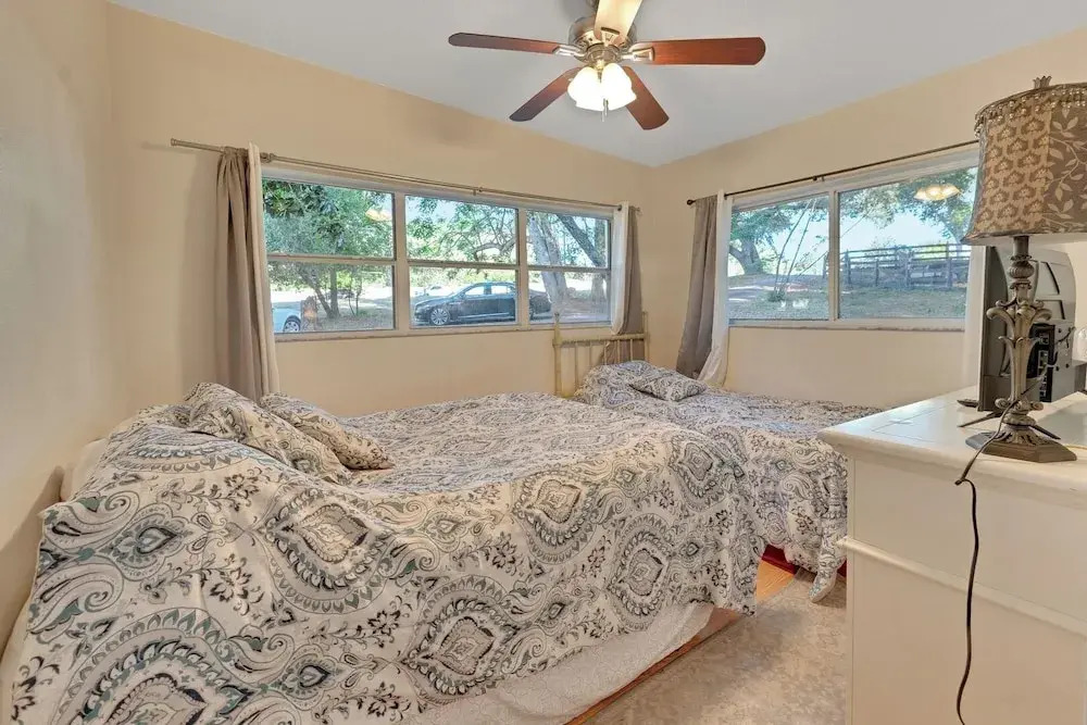 Modern Family Retreat Near Orlando Attractions