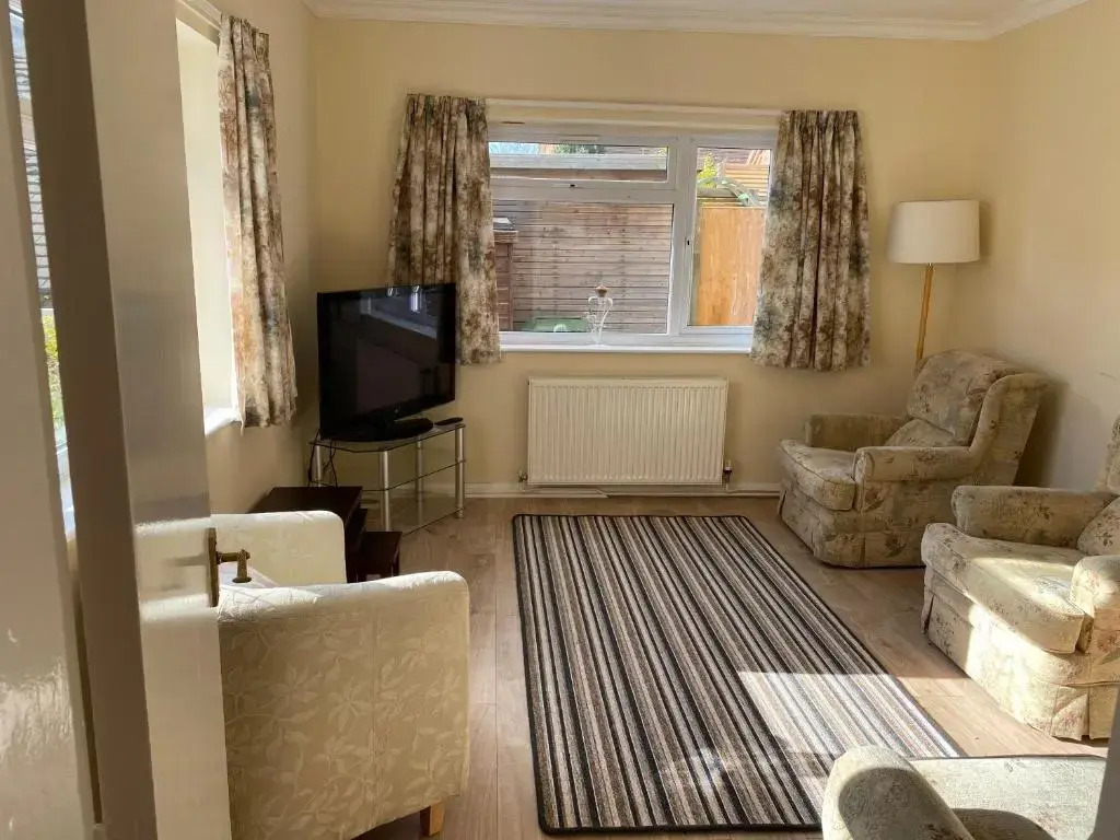 Large Ground floor apartment in the heart of Church Stretton with free parking