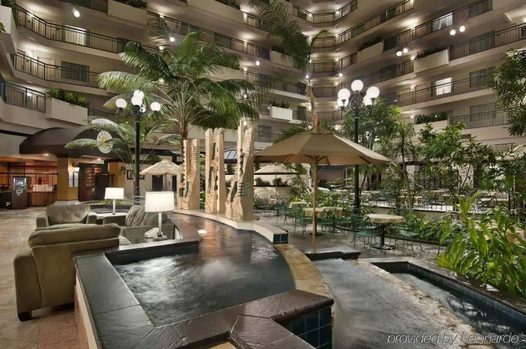 Embassy Suites By Hilton Seattle - Tacoma International Airport