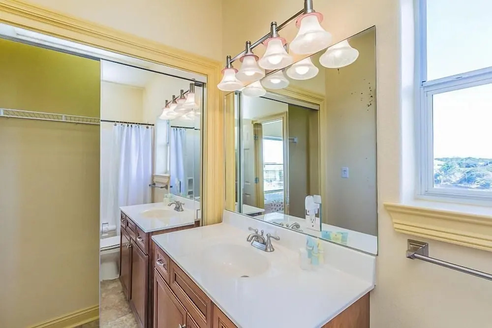 LILLY PAD 3 Bedroom Holiday Home by Five Star Properties