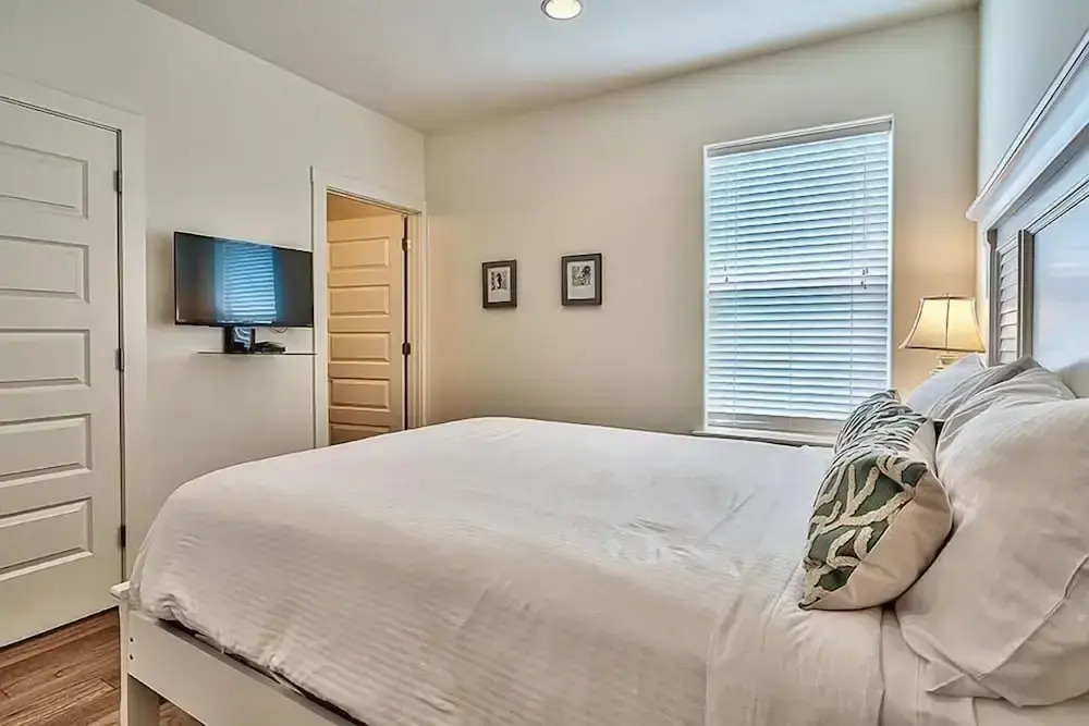 Beach Nest 4 Bedroom Holiday Home by Five Star Properties