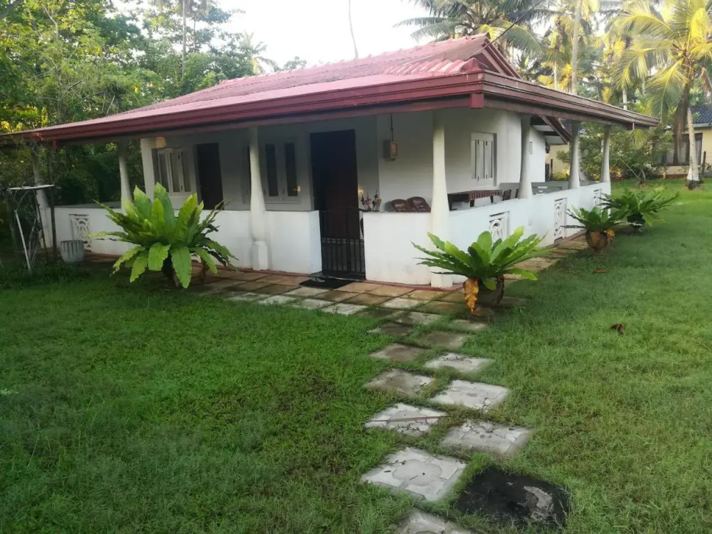 Anura home stay