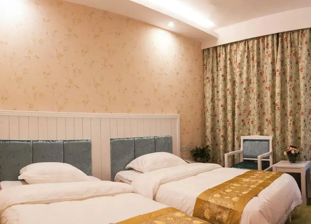 Jinyi Holiday Hotel