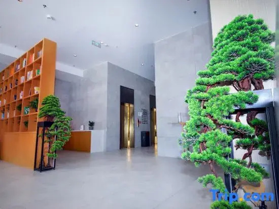 Jifeng Hotel (Hotan Railway Station)